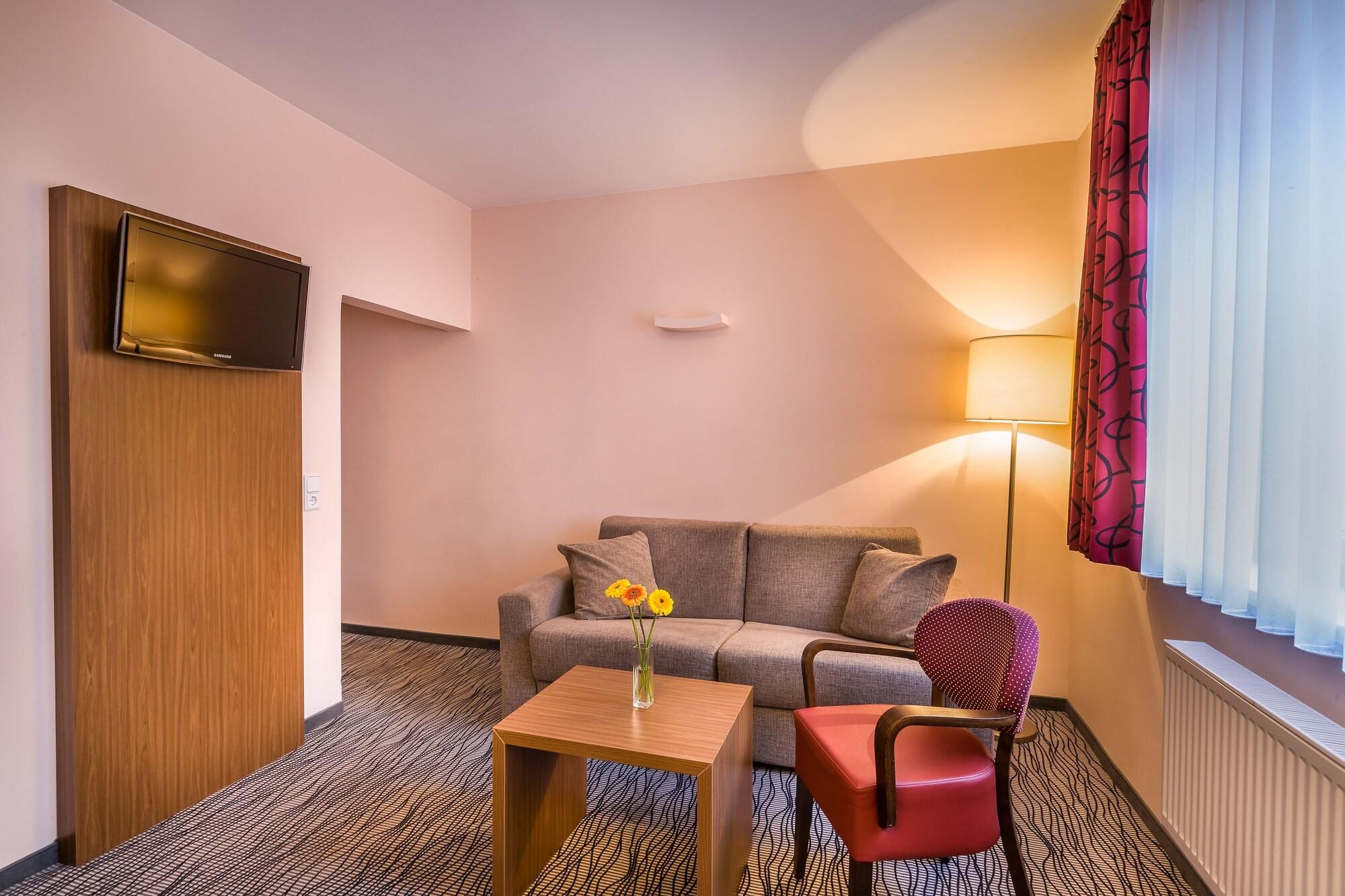 Scope Hotel Dresden Airport Buitenkant foto
