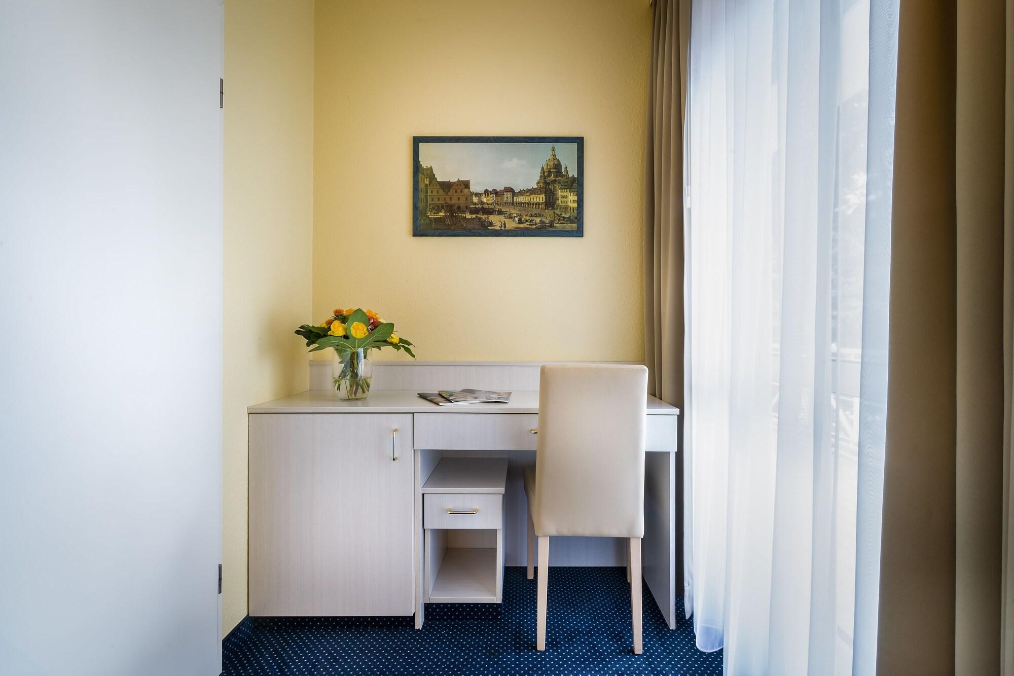 Scope Hotel Dresden Airport Buitenkant foto